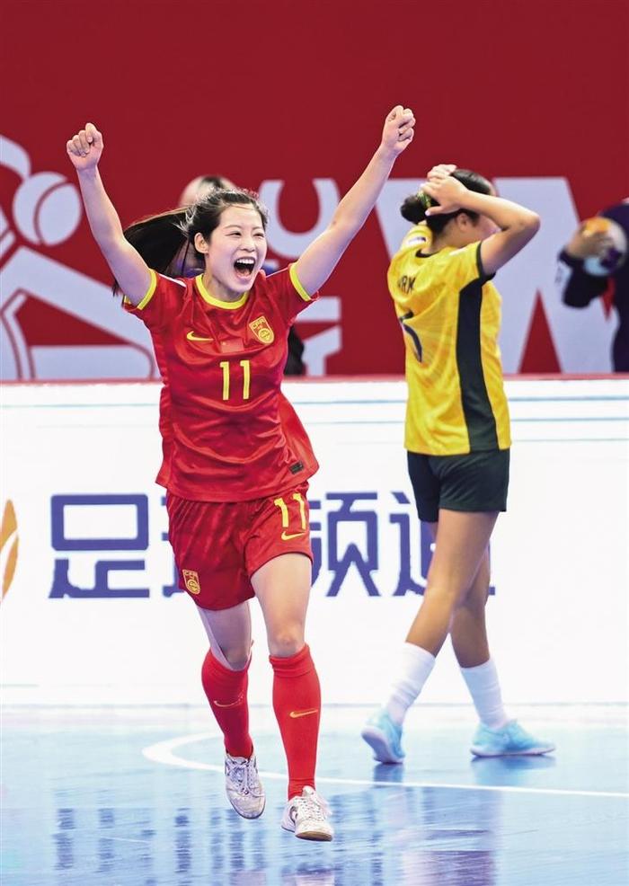 中国足球队夺得亚洲杯桂冠